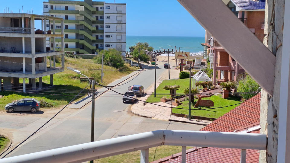 Duplex 3 Ambientes al Frente